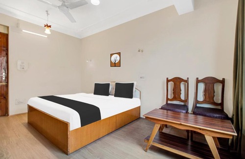 Rajbagh Hotel | Townhouse Rajbagh Formerly Hotel Modern