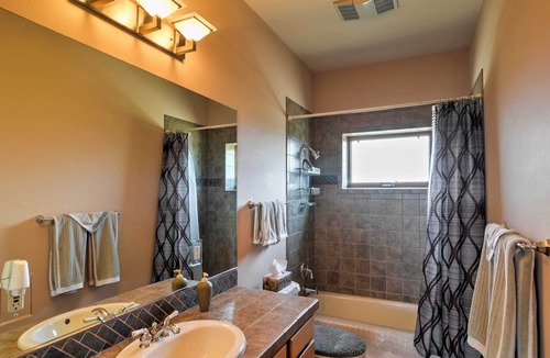Ranchos De Taos House | Traditional Taos Home: 26 Acres w/ Mountain Views
