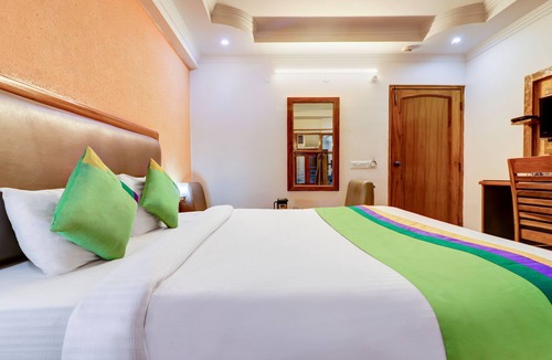 Dehradun Hotel | Treebo Calista, Patel Nagar