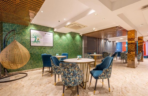 Sector 70 Bed & Breakfast | Treebo Noida Business Suites