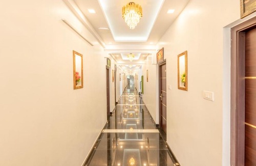 Nedumbassery Hotel | Treebo Premium Cochin Airport, 5 min From Cochin Airport