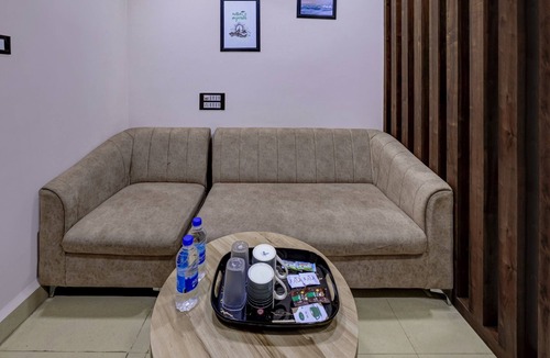 Tirupati Hotel | Treebo Seven Inn