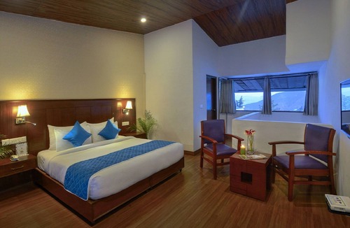 Shimla Hotel | TreeHouse Chail Villas
