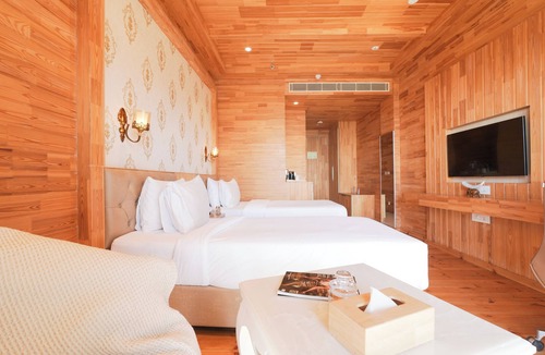 Kasauli Hotel | Treetop by Eight Continents Royalpine HP
