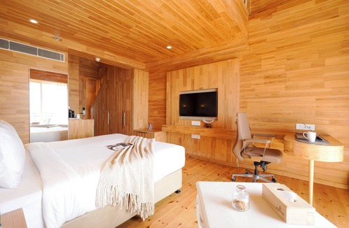 Kasauli Hotel | Treetop by Eight Continents Royalpine HP