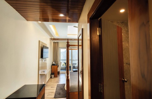 Library Road Hotel | Trideus Chandseena Valley Resort