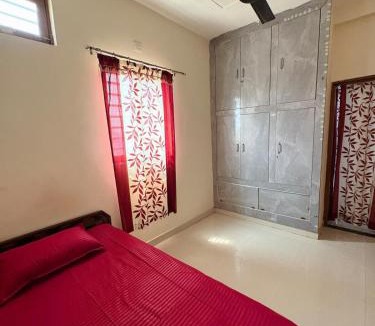 Rishikesh Apartment | Trilok Retreat Homestay near rishikesh 2BHK