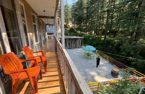 Jibhi House | Trio Nest