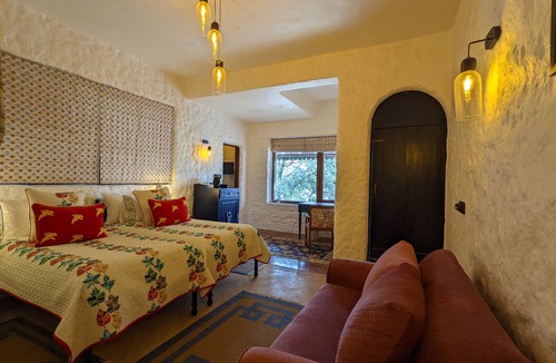 Nainital Hotel | Two Chimney, Gethia, Nainital