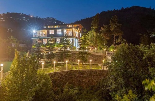 Bhimtal Villa | UK 04 5BR Retreat Villa, Bhimtal