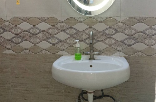 Ghaziabad Apartment | Urban cozy 1 bhk