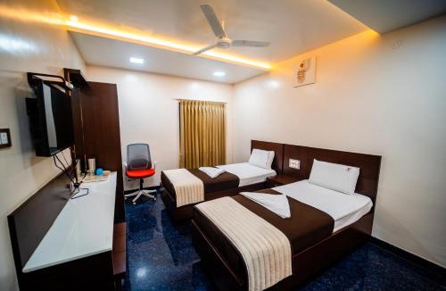 Thanjavur Hotel | V V Residency