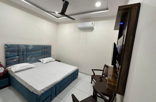 Jalandhar Hotel | V2 Guest House