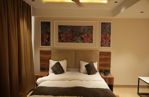 Gorakhpur Hotel | Vardaan Residency Hotel