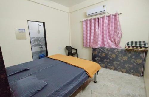 Akalkot Hotel | Vatavruksha Swamikrupa Residency
