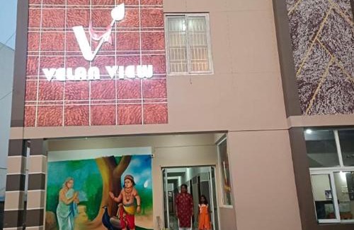 Palani Hotel | Velan view
