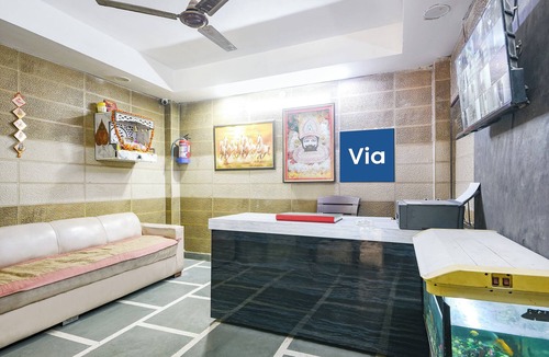Delhi Hotel | Via Vsr Stay