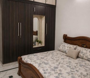 Patel Nagar House | VibeNest
