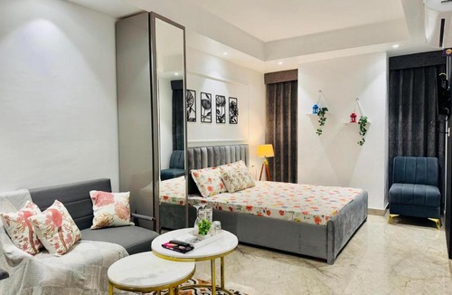 Zirakpur House | Vicky Lubana home stay Zirakpur