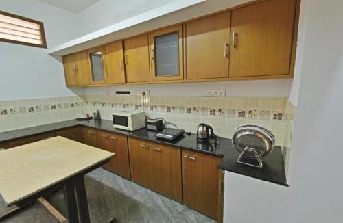 Kalapettai House | Villa close to Rock beach- Couple Room