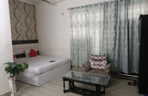 Noida House | Viraj Guest House