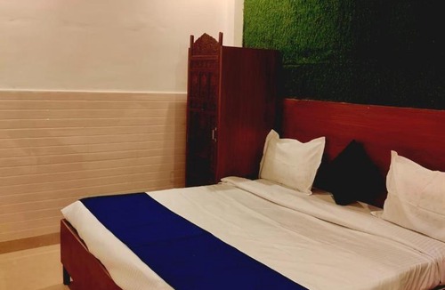 Gomti Nagar House | Vista Home stay