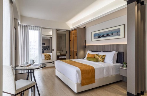 Uttara Hotel | W Residence Living