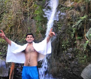 Shimla Apartment | Waterfall homestay mashobra