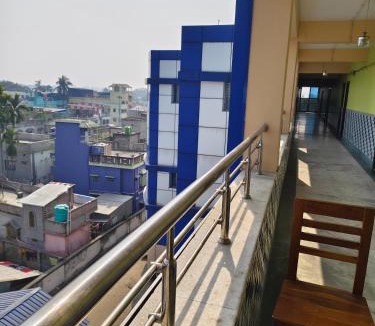 Navadvipa Hotel | Weaver lodge & banquet