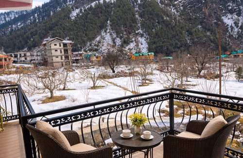 New Manali Cottage | Welcome to Golden Grove – your peaceful escape where comfort meets nature.”