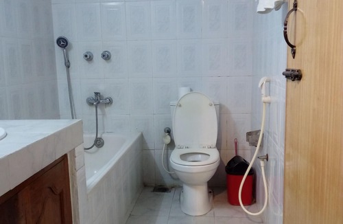 Gulshan House | White House Guest House