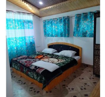 Nishat-Shalimar Hotel | white house hotel and guest house