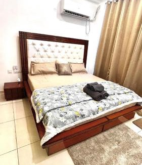 Zirakpur Apartment | White Skyline Stay - Stay above the ordinary