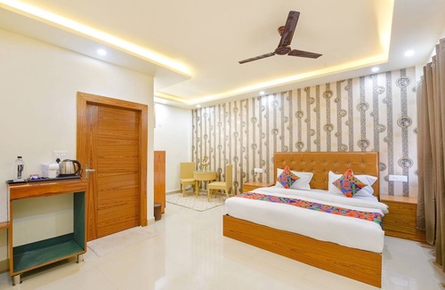 Ramnagar Hotel | Wild Hibiscuss Resort