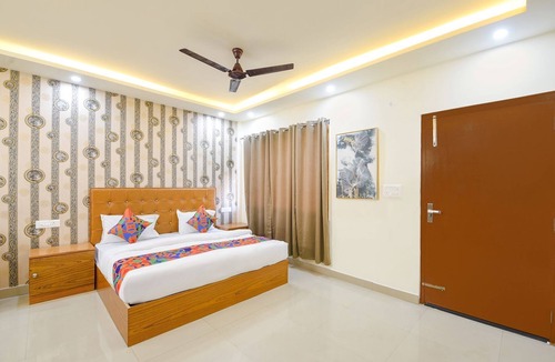 Ramnagar Hotel | Wild Hibiscuss Resort