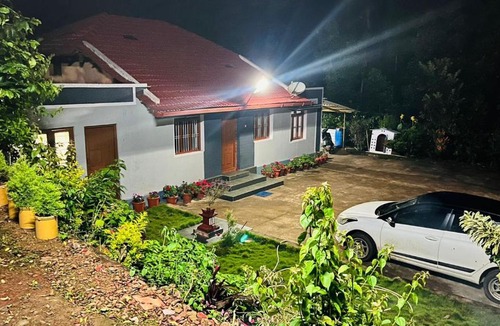 Chikkamagaluru House | Winter mist