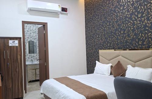 Ludhiana Hotel | Wishotel Xpress Hotel Crown Classic Villa