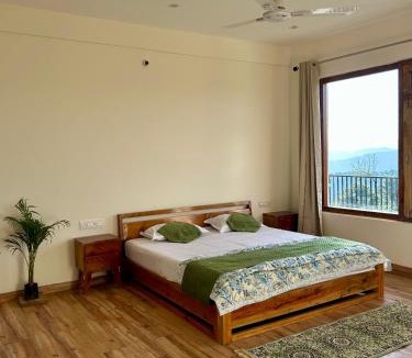 Almora Bed & Breakfast | Woodpecker's Nest