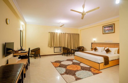 Sahibganj Hotel | WORMWOOD SYNERGY SRIYASH REGENCY