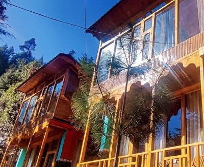 Banjar Cabin | WOW Duplex Treehouse & Cottages
