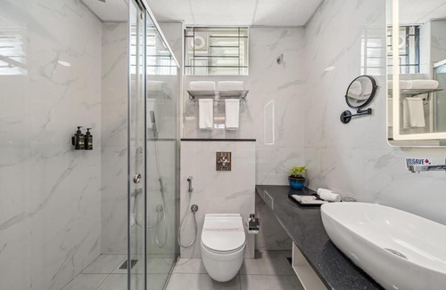 Bengaluru Hotel | Yolotel-Off airport road