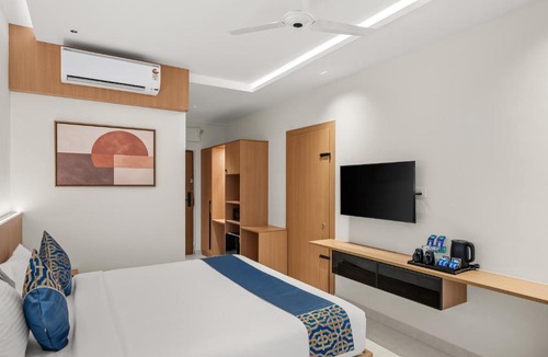 Bengaluru Hotel | Yolotel-Off airport road