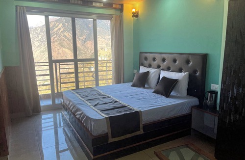 Sarahan Bed & Breakfast | Your home away from home in mountains.