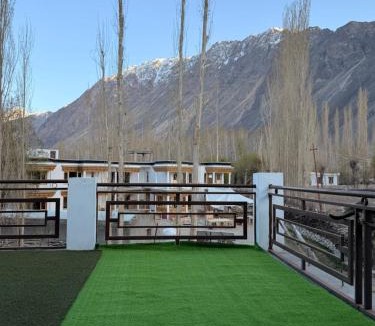 Hunder Apartment | Zing Guest House