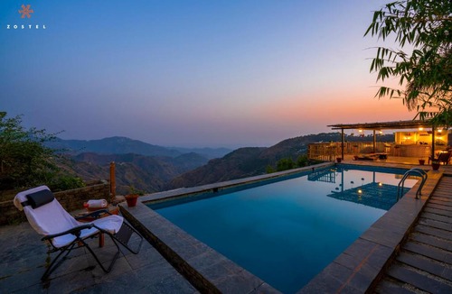 Dalhousie Hostel | Zostel Banikhet, Dalhousie