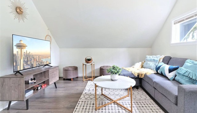 3b2b Upper Unit @Central Seattle in Seattle