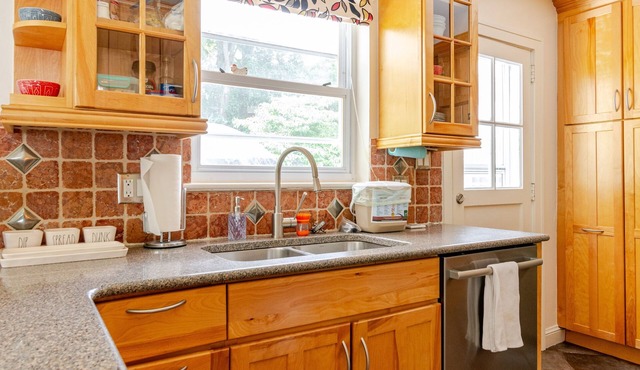 4BA Extra Spacious!King Bed!Spacious Parking! in Arlington