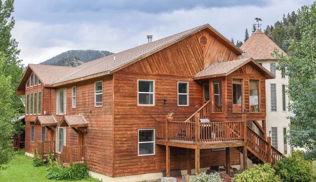 5 bedroom accommodation in Red River in Red River