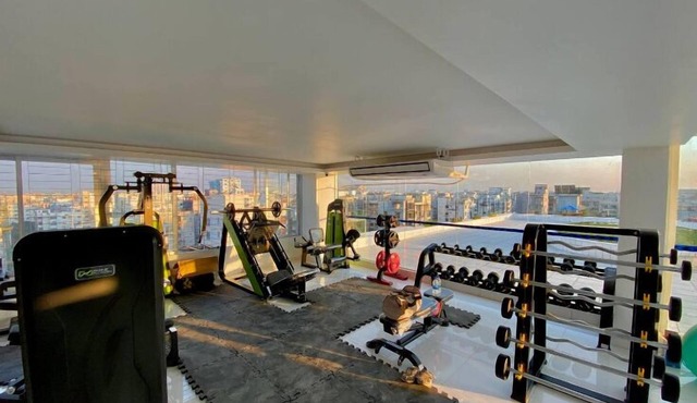 500sqft 7 Luxury Apartment for 4 people