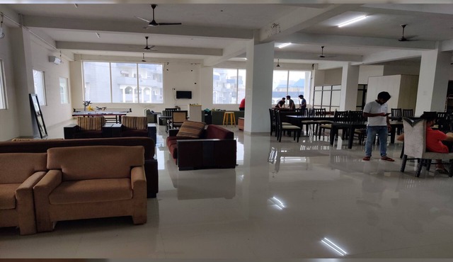 Abuzz Oxfordcaps Dehradun - Campus Accommodation
